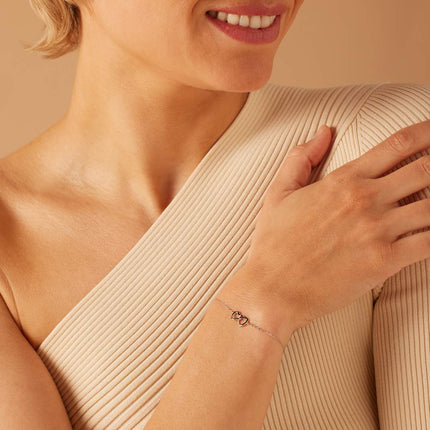 Armband - Twee Verbonden Hartjes - Zilver - 18,5CM -  Elegant en Tijdloos Cadeau